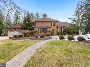 2 Hidden Acres Dr, Voorhees, NJ 08043