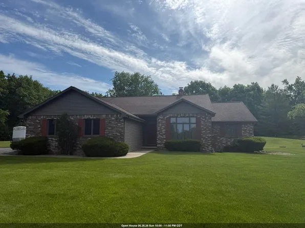 1864 Imperial Rd, Oshkosh, WI 54904