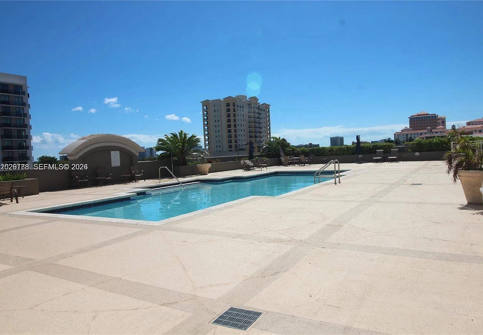 1 bed, 1.0 bath, $2,200 — Photo 4