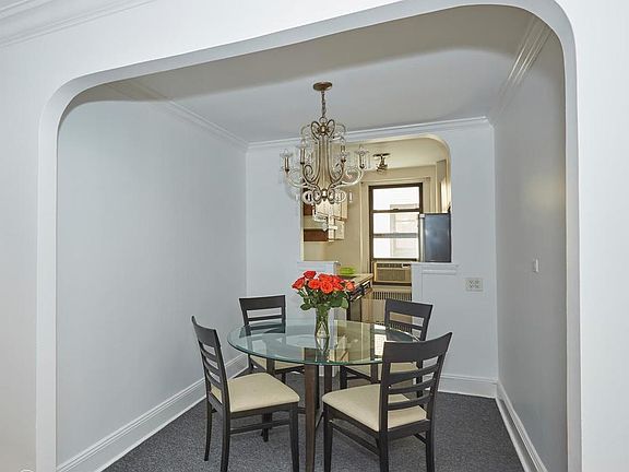 3rd image of 350 E 77th St APT 1N