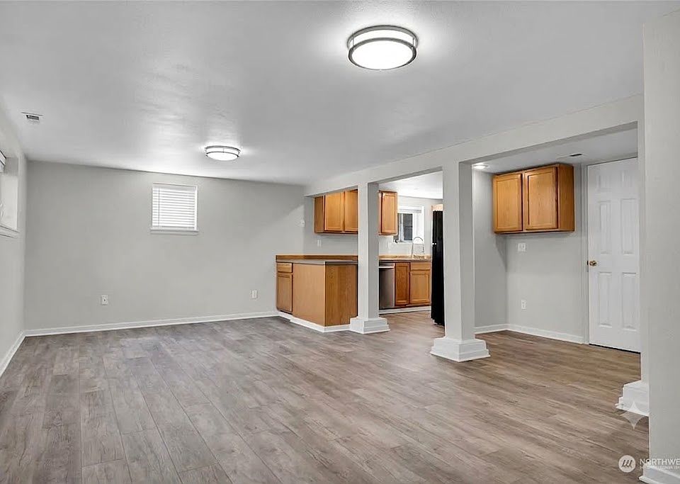 living room photo 2