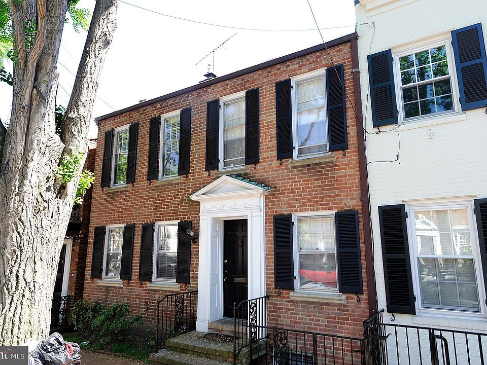 1st image of 2718 Olive St NW