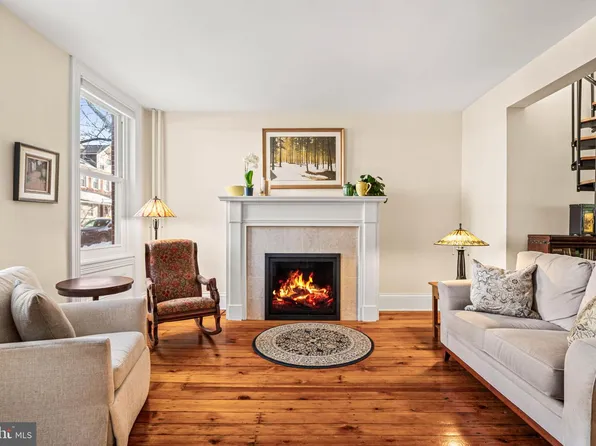 220 S Walnut St, West Chester, PA 19382