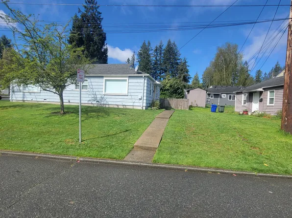 919 52nd St SE #1/2, Everett, WA 98203