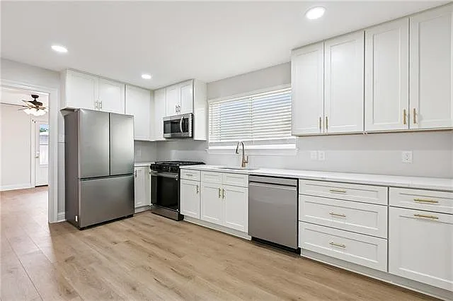 433 Greenmount Dr #B — Photo 4