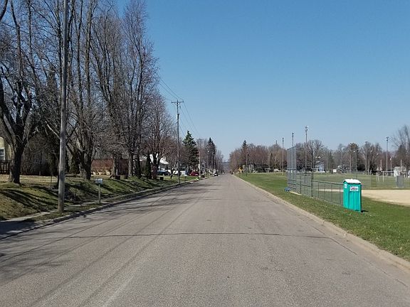 4th image of 1346 6th Ave S