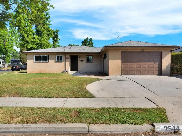 2544 W Dakota Ave, Fresno, CA 93705
