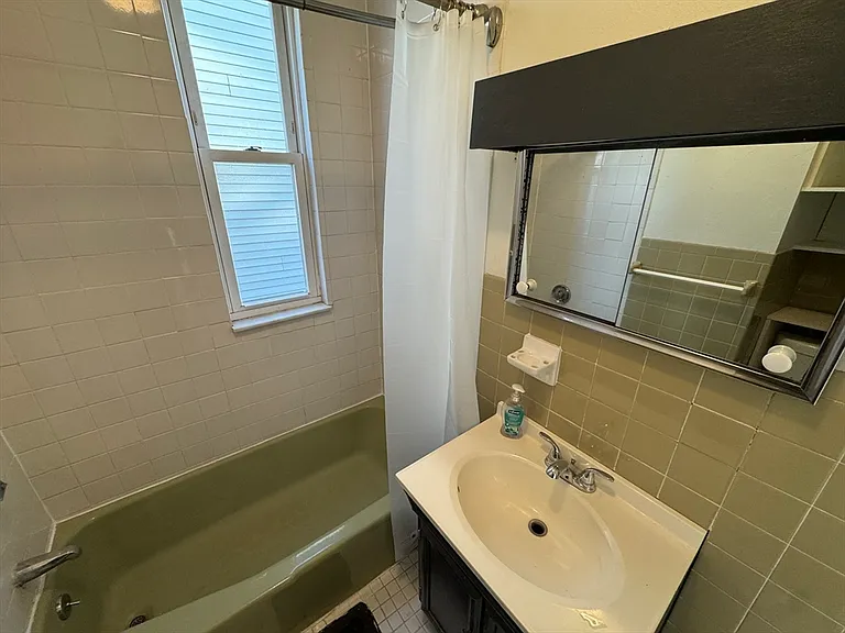 305 Highland Ave #2 — Photo 15