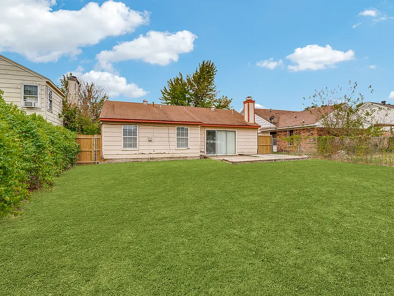 511 Nightshade Dr — Photo 12