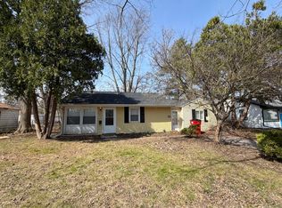 1307 Hedge Rd, Champaign, IL 61821