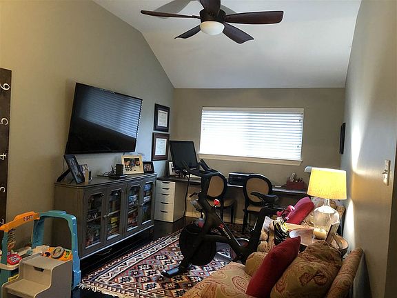 4th image of 2038 Eden Dr