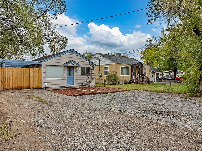Listing photo 3