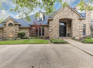 4102 Carnation Dr, Dalworthington Gardens, TX 76016