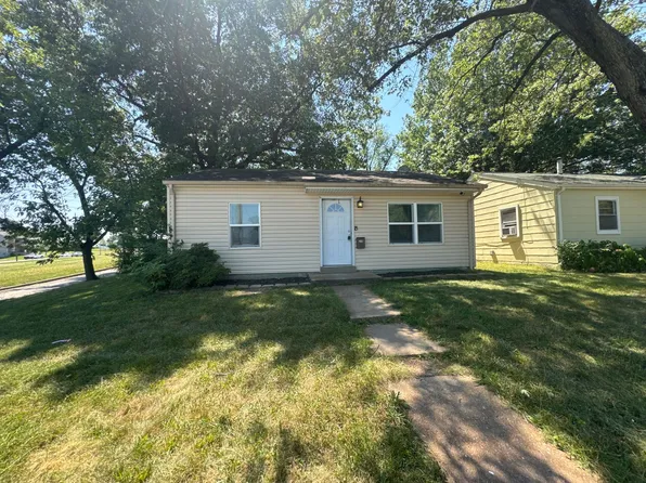 8600 Stella Ave, Saint Louis, MO 63134