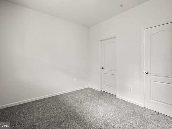 5th image of 8294 Longford Rd