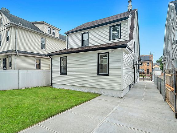 2nd image of 10033 205th St