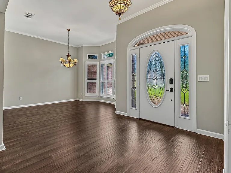 6326 Glasgow Dr — Photo 7