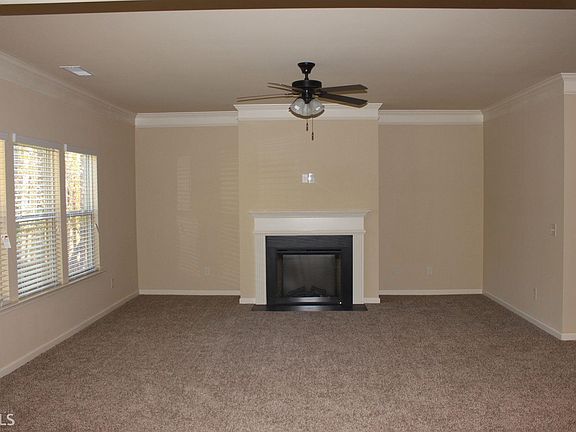 2nd image of 2186 Grant Ave