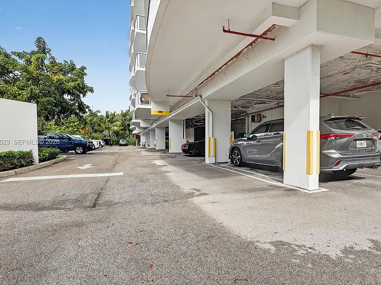 13800 Highland Dr #308 — Photo 35