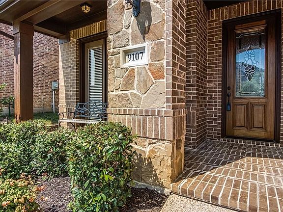 3rd image of 9107 Leland Dr
