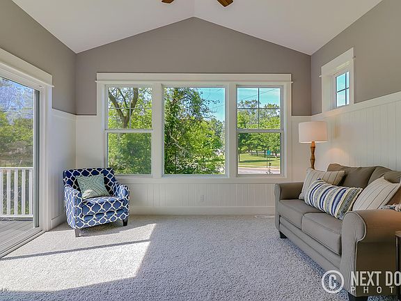 4th image of 577 Riverbank Cir