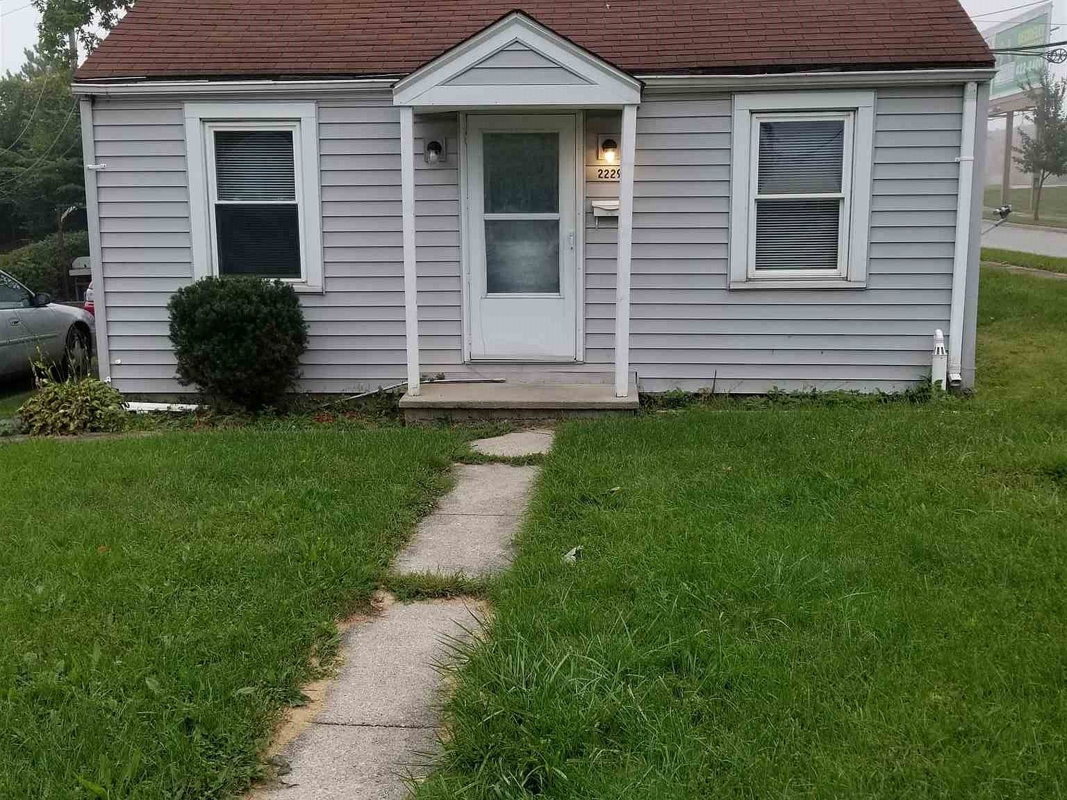 2229 Shadybrook Dr, Fort Wayne, IN 46803 Zillow