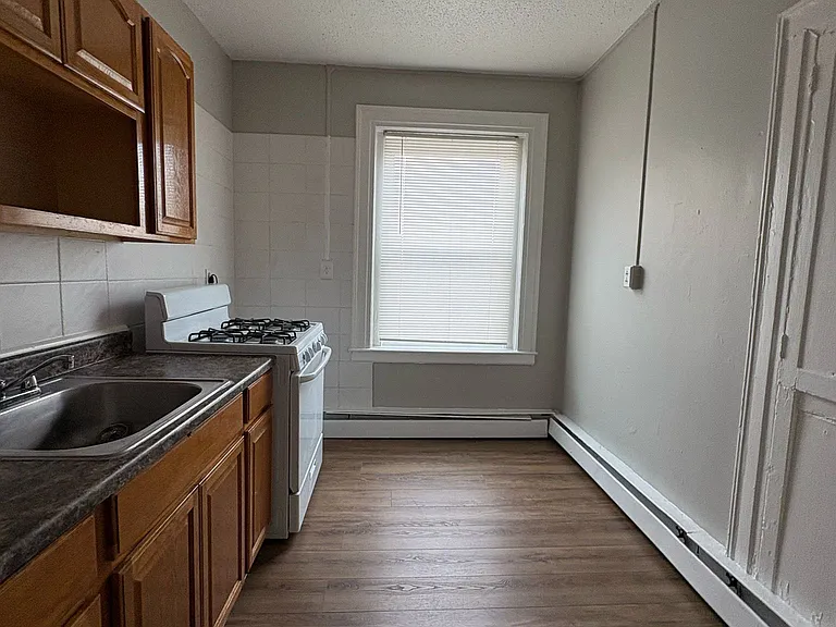 701 Howard Ave #42 — Photo 10