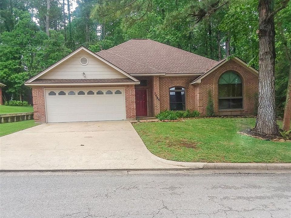 1st image of 1455 River Oaks Dr