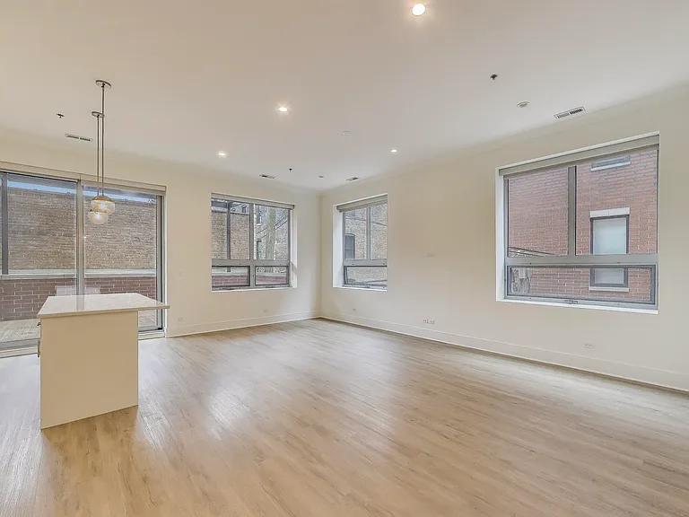 Laflin Place — Photo 14