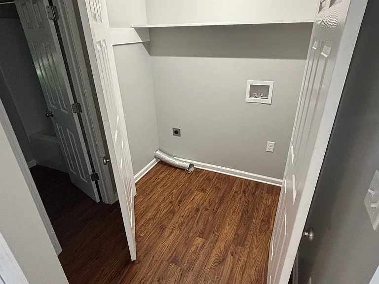 85 Middleton Blvd #A — Photo 9