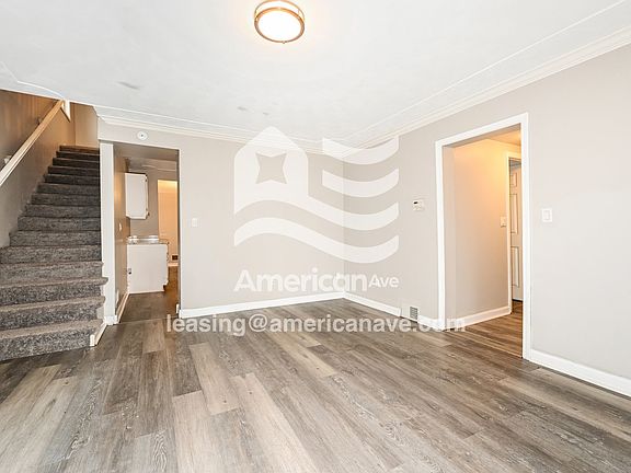 1270030_001_living_room_2.jpg