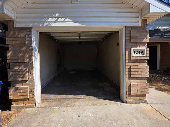 2nd image of 1249 Village Garden Dr