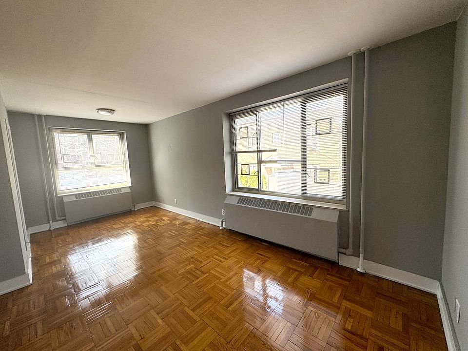 1st image of 6949 185th St #3C