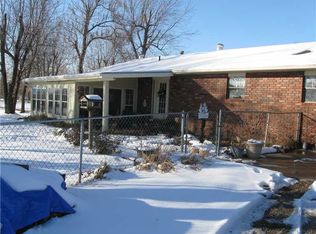 737 Elm Springs Rd, Springdale, AR 72762