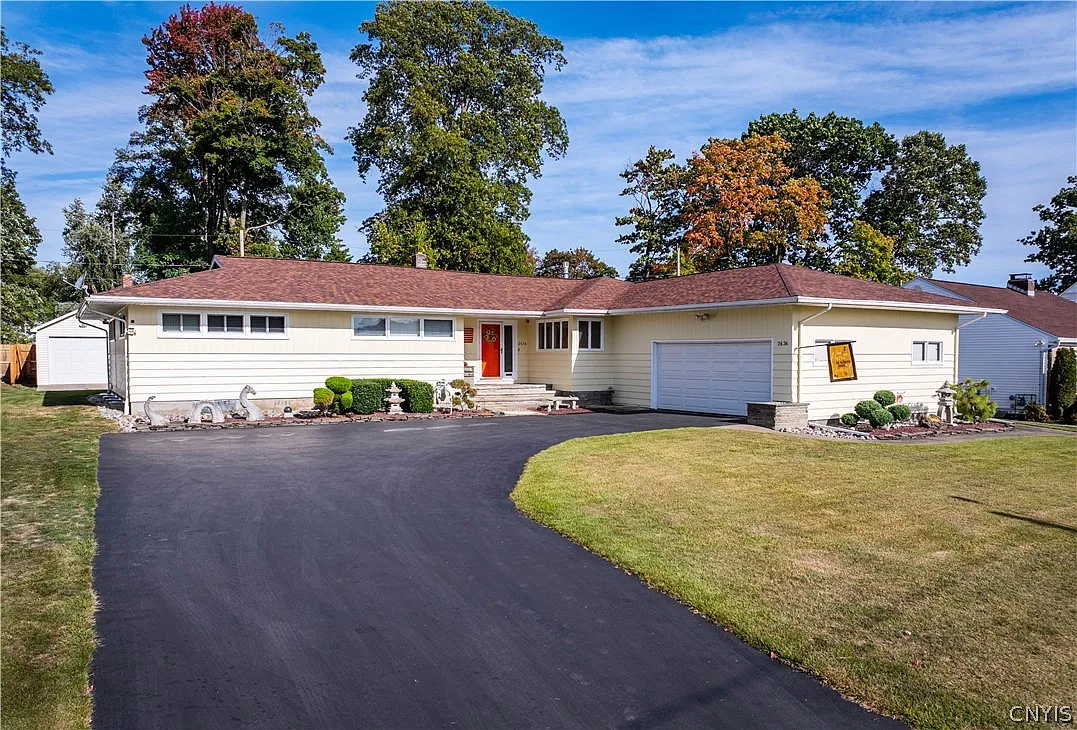2636 Glenwood Rd photo 1