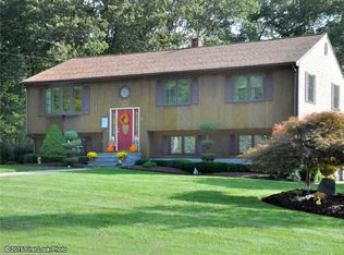 58 Kenny Dr, Tiverton, RI 02878