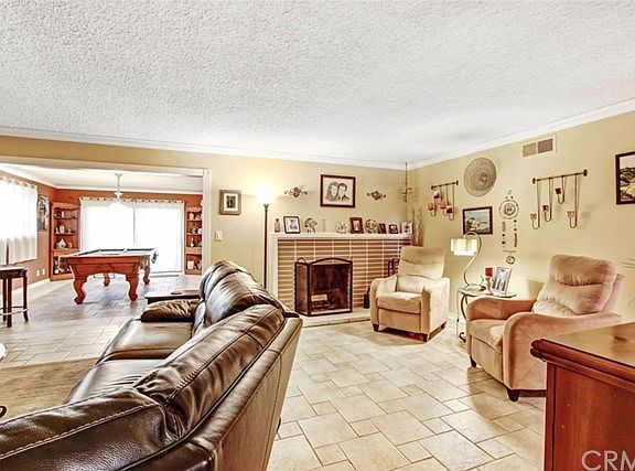 Open Floor Plan from the front enterance