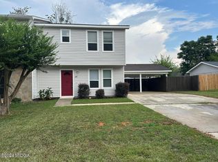 620 Maplewood Dr, Bonaire, GA 31005