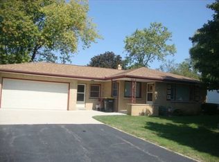 4614 W Dunwood Rd, Brown Deer, WI 53223