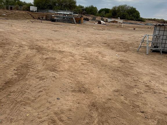 2nd image of 211xx W Elliot Road #P