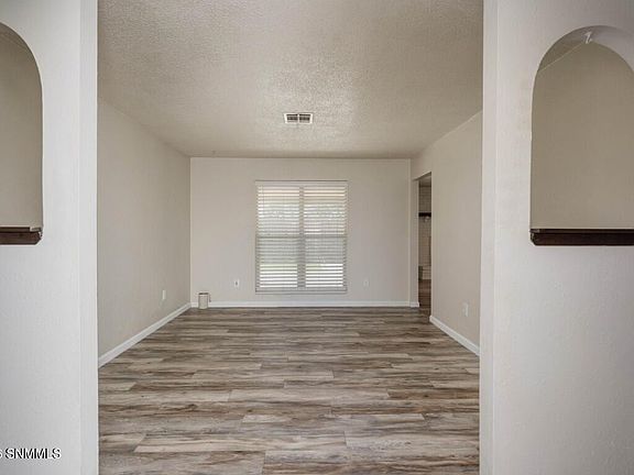 5th image of 3303 Mercury Ln