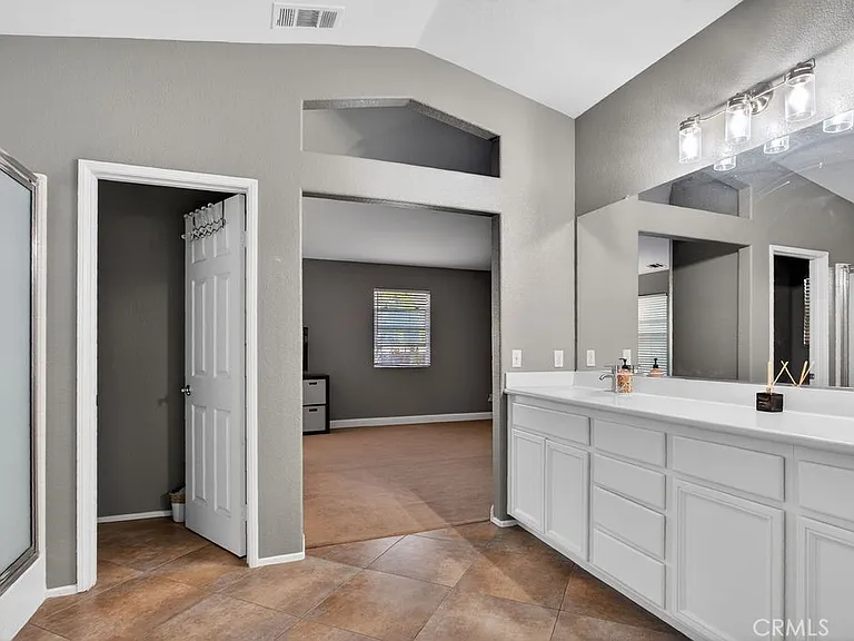 959 Hemingway Dr — Photo 15