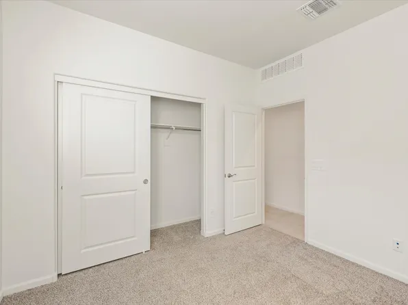 6886 W Sweetshade Ln, Tucson, AZ 85757