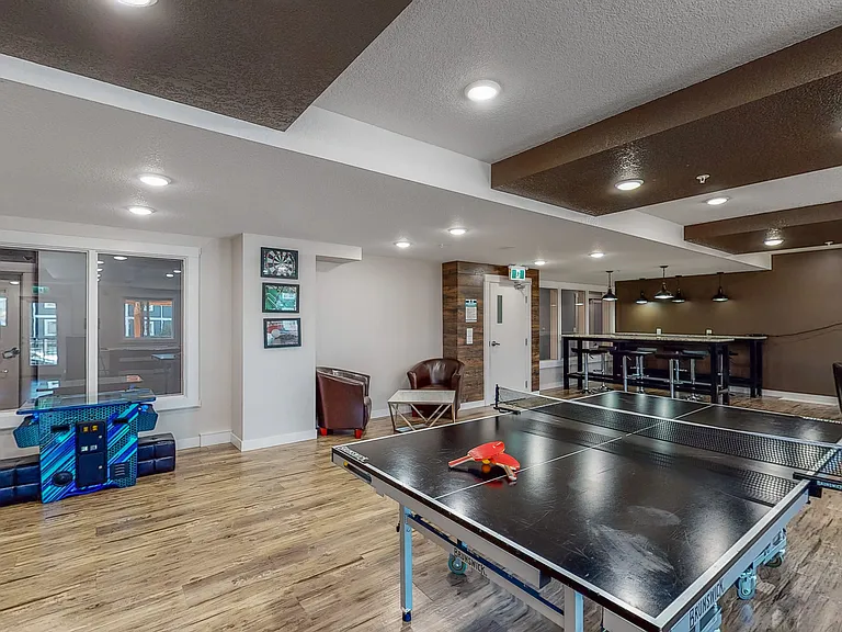 181 Skyview Bay NE — Photo 38
