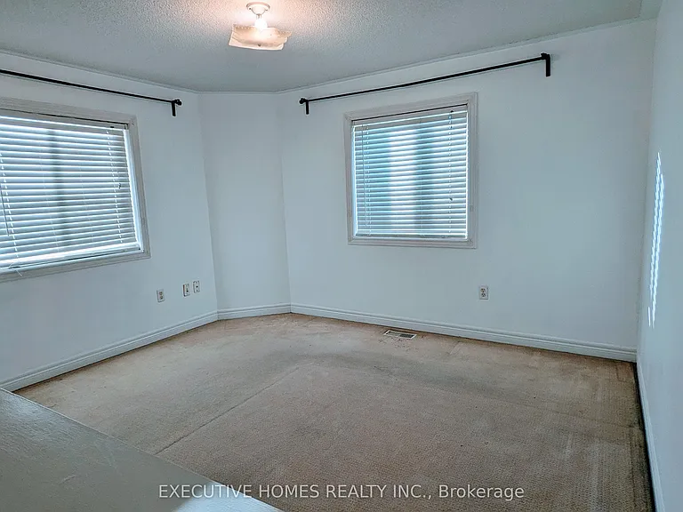3883 Manatee Way — Photo 15