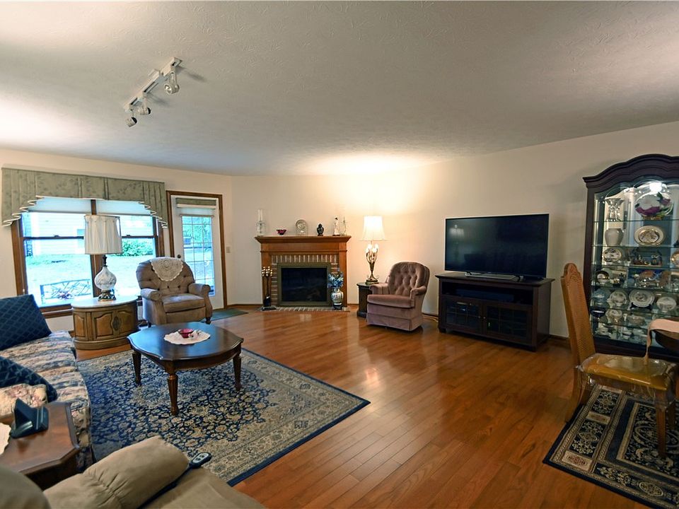 62 Stonington Dr, Pittsford, NY 14534 Zillow