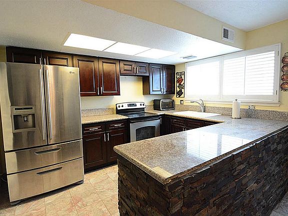 5th image of 7287 Chasewood Dr