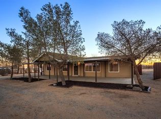 7434 Palmdale Rd, Phelan, CA 92371