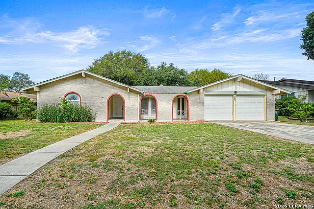 3 bed, 2.0 bath, 1763 sqft, $1,850 — Photo 2