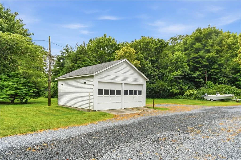 4 bed, 3176 sqft, $4,000 — Photo 4